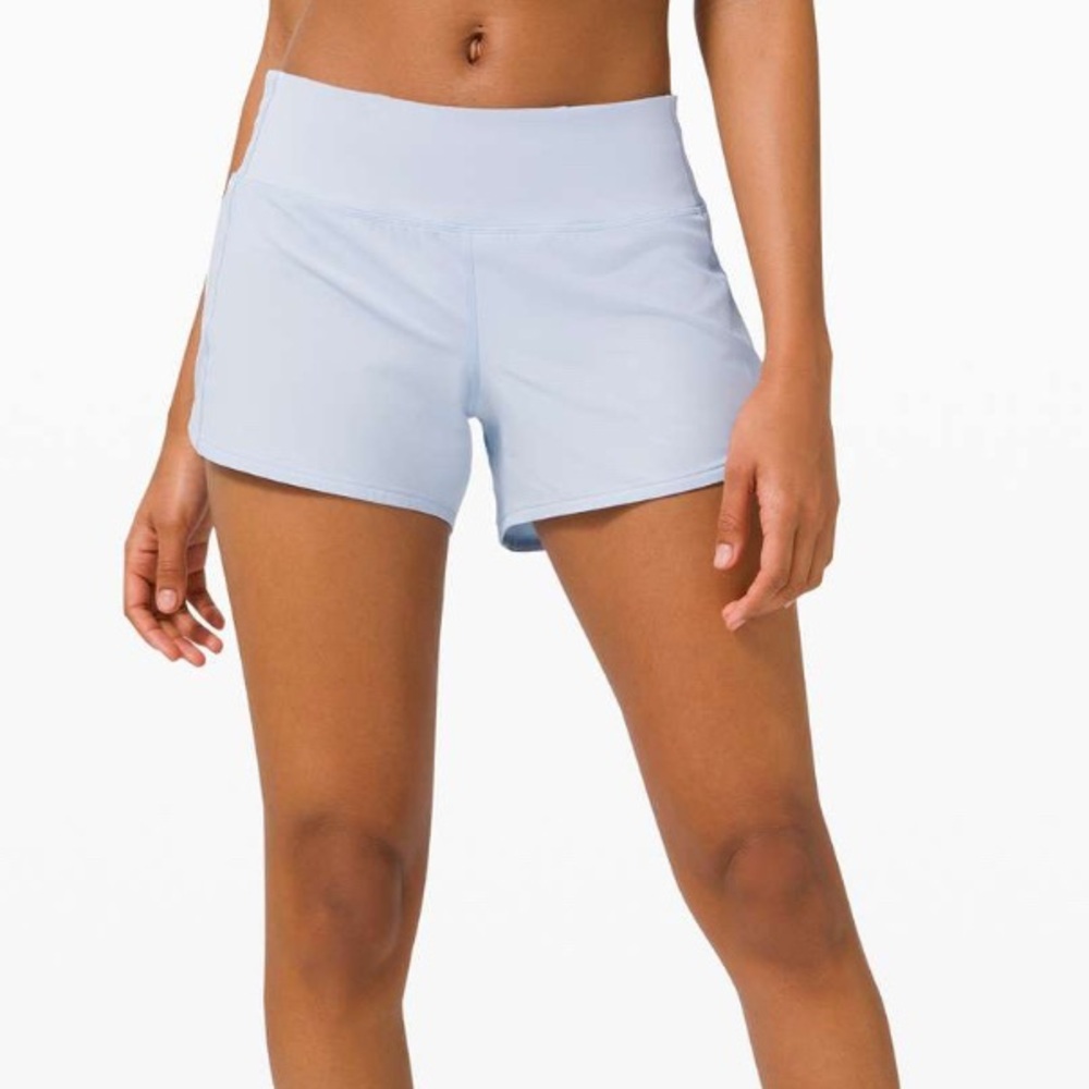 Lululemon Speed Up Short Long *4"
Updated Fit
Daydream
